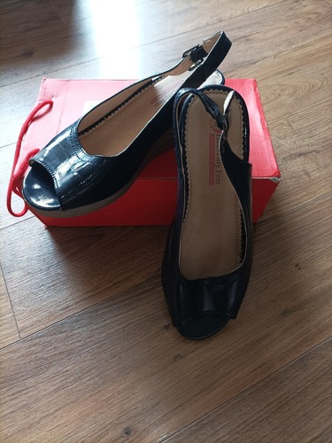 Heavenly Feet Blue Patent Leather Wedge Heeled Sandals Size 40 Islington 2 - Picture 3 of 13