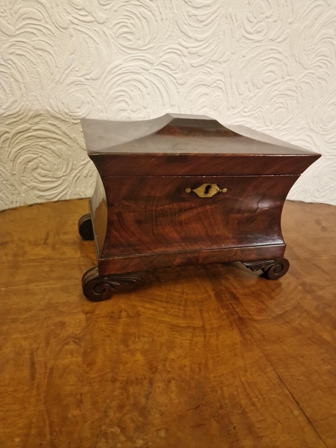 Picture 1 of 24