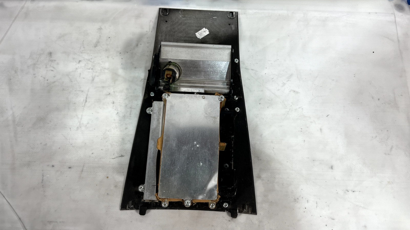 ASTON MARTIN V8 VANTAGE CENTER CONSOLE BEZEL TRIM COVER PANEL OEM 2011-17 💠