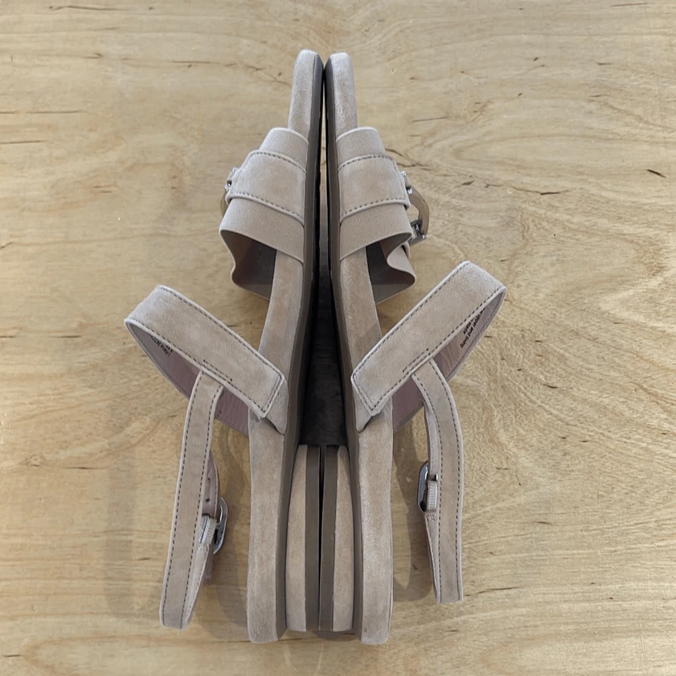 Sandalias Taryn Rose para mujer Liliana gamuza cuero con cordones beige talla 9,5B Foto 4 de 4