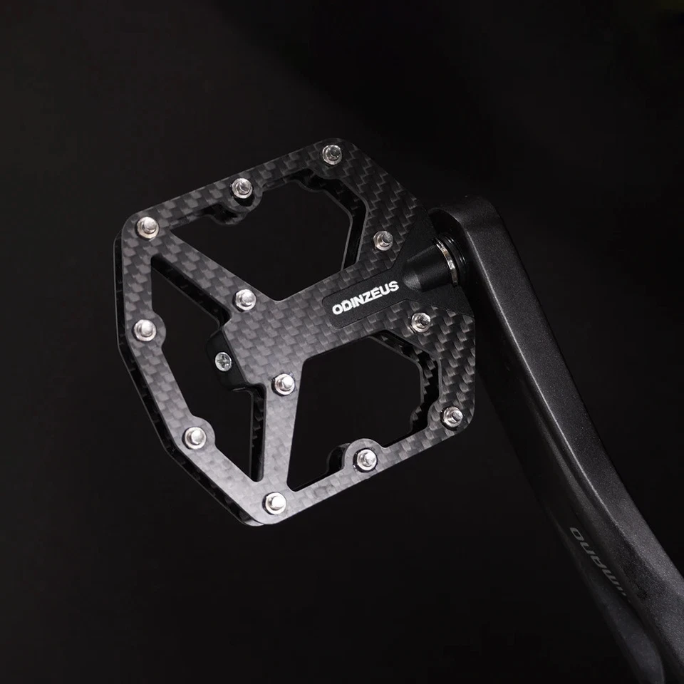 Pedales de bicicleta de MTB/carretera de carbono Tacos antideslizantes de doble cara Rodamientos sellados Pedales Foto 3 de 4