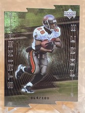1999 Upper Deck #SF28 Warrick Dunn Strike Force Quantum Silver #/100