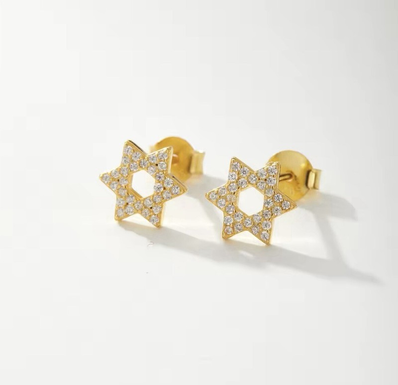 Gorgeous 925 Sterling Silver Star Of David Stud Earrings! 