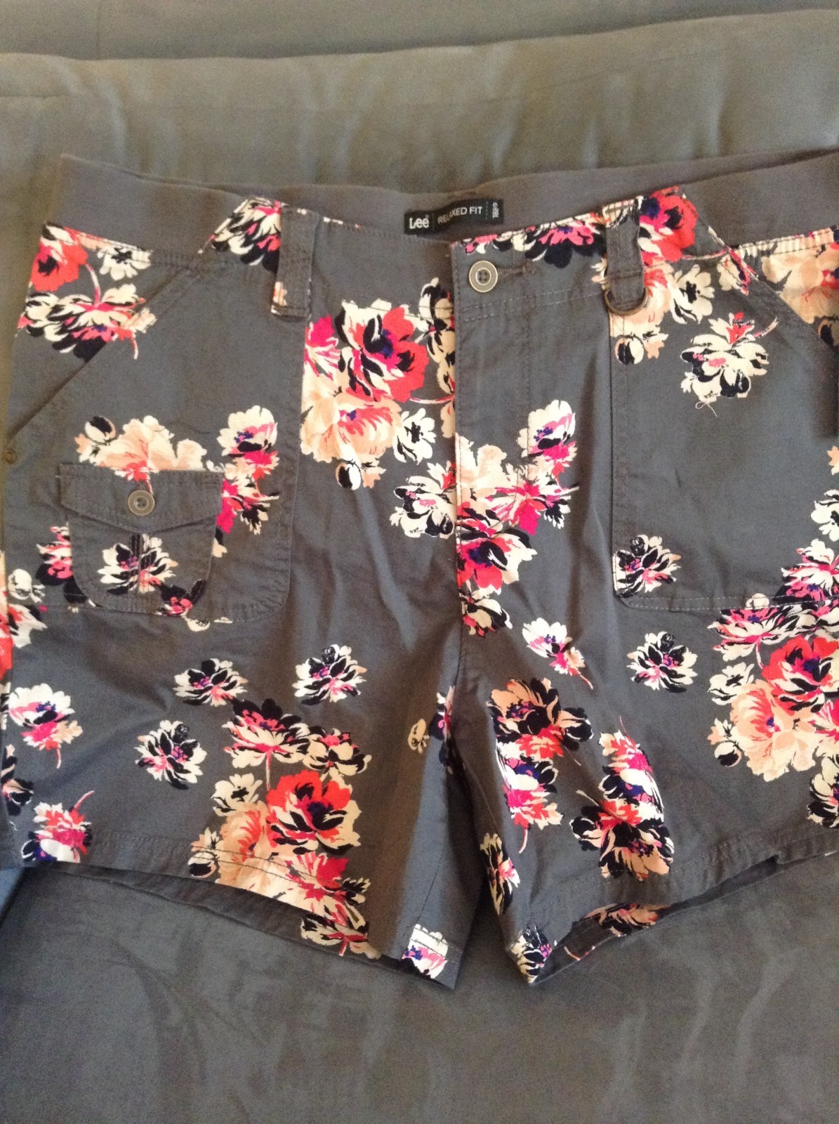 lee just below the waist shorts