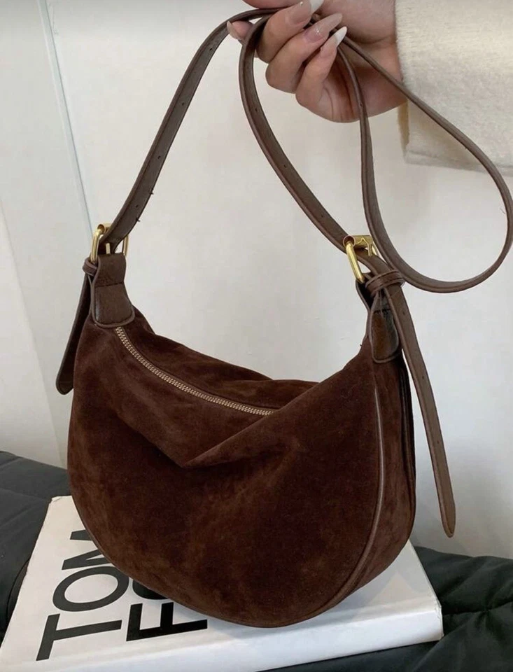 Bolso Hobo Marrón Chocolate Gamuza Media Luna Holgado Dorado Herrajes Bolso de Hombro Otoño Foto 2 de 4