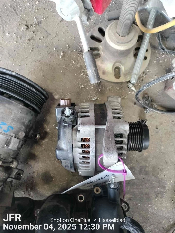 Alternador 100 amperios compatible con 08-14 SCION XD 7647913 Foto 2 de 4