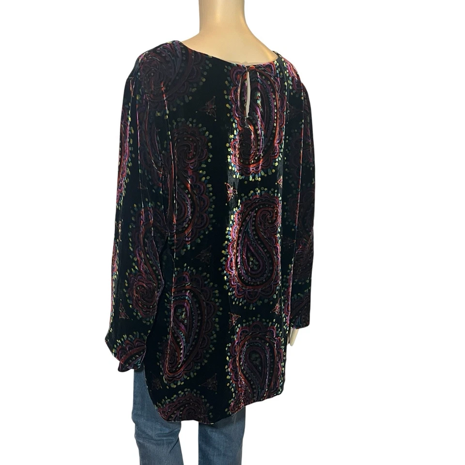 Bob Mackie Mujer Mezcla de Seda Terciopelo Paisley Usable Arte Top Grande Arte Usable Foto 3 de 4