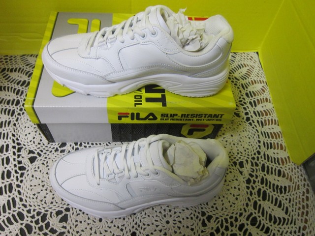 fila non slip shoes white