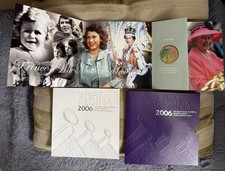 2006 ROYAL MINT QUEEN ELIZABETH II 80th BIRTHDAY £5 POUND COIN BUNC PACK.       