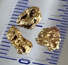 3 genuine, natural, Australian gold nuggets 1.02 gram