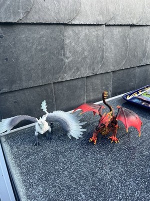 Schleich Eldrador Creatures Eisgreif (70143) & Lavaddrache (70138)