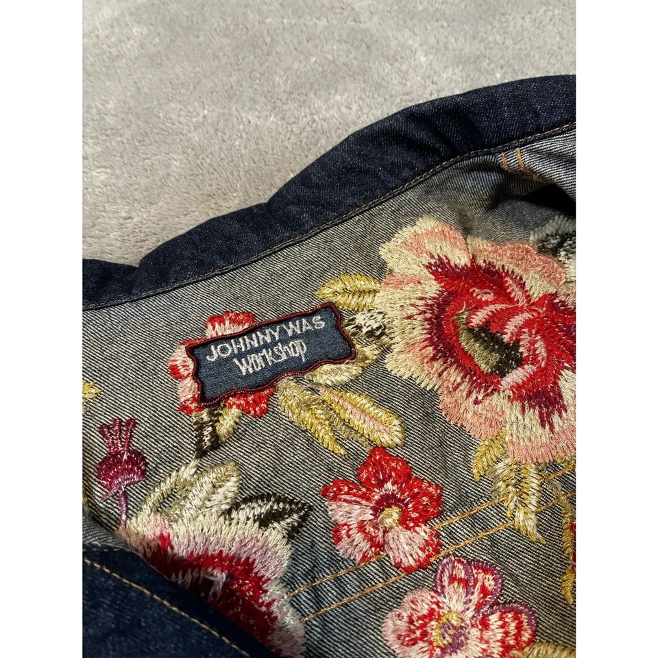 Chaqueta vaquera floral bordada Johnny Was Workshop de gran tamaño Foto 2 de 4