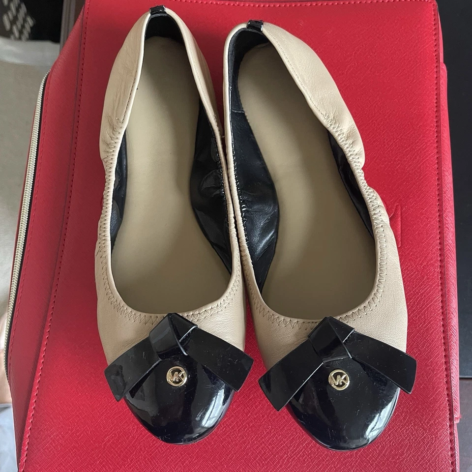 Michael Kors Women's Beige Leather Slip-On Ballet Flats Size 8M - Image 3 of 4