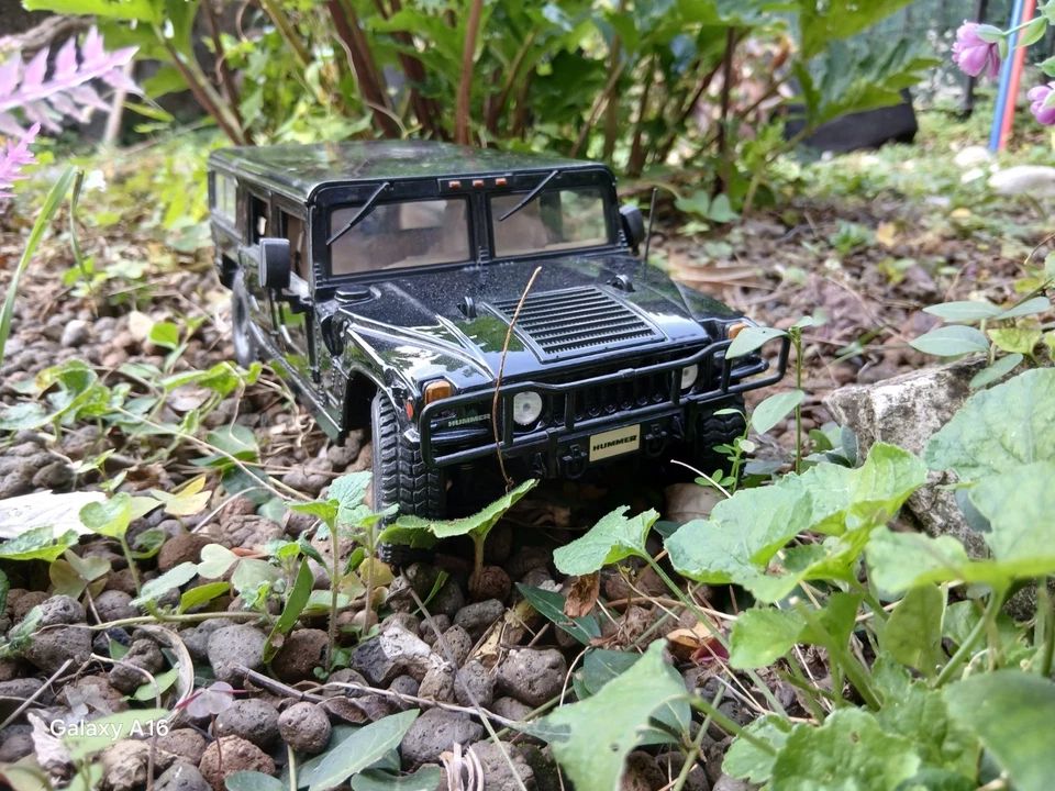 Hummer H1 Black Scala 1:18 Maisto. - Immagine 4 di 4