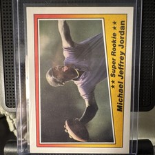 Michael Jordan Super Rookie Aamer Sport #7 Rookie Vintage Football Trading Card. rookie card picture