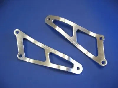 COLGADOR DE ESCAPE R&G PARA SUZUKI BANDIT 1200 1996 > 2000 PLATA ÚNICA EH0023SI Foto 2 de 3