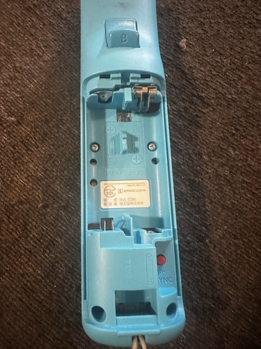 1 OEM Nintendo Wii Remote Motion Plus WiiMote Original Controller Blue - Picture 4 of 4