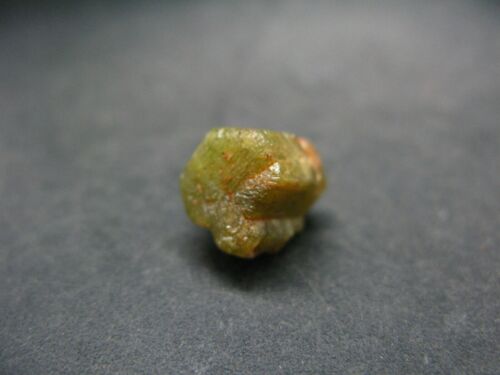 Chrysoberyl Crystal From Madagascar - 2.90 Carats - Picture 3 of 4