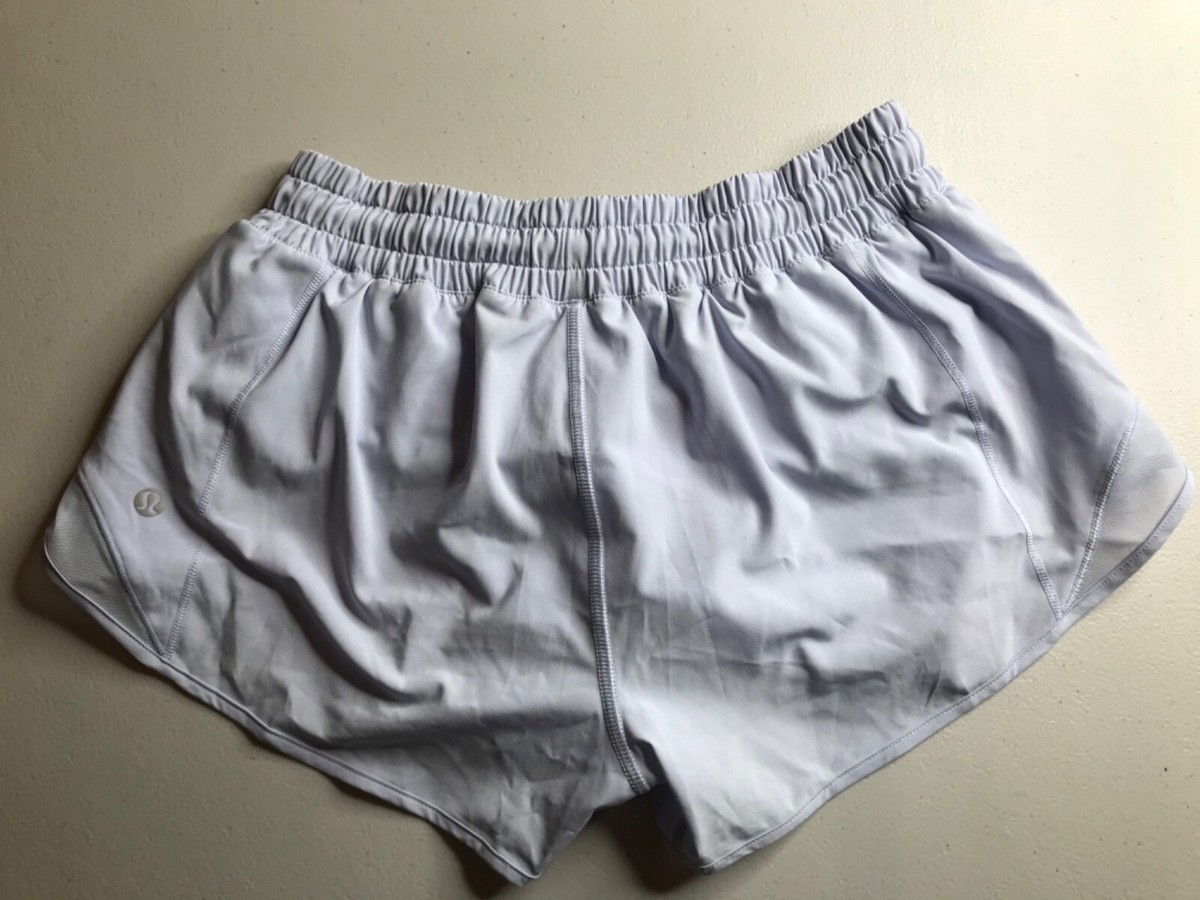 Hotty Hot Short lululemon ルルレモン　サイズ6 lululemon Hotty Hot Low-Rise Lined Short 4
