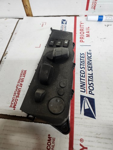 2007-2010 BMW 550i FRONT RH PASSENGER SIDE SEAT CONTROL SWITCH 6926986 OEM