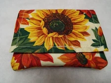 Beautiful Sunflower Print WonderWallet -Lots of Pockets (Small and Compact)