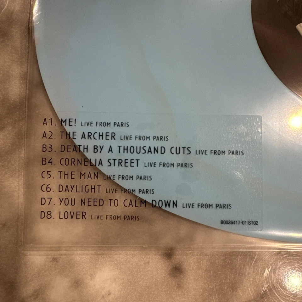 Taylor Swift Lover (Live From Paris) Heart Shaped Vinyl - Brand New - IN HAND - Image 4 of 4