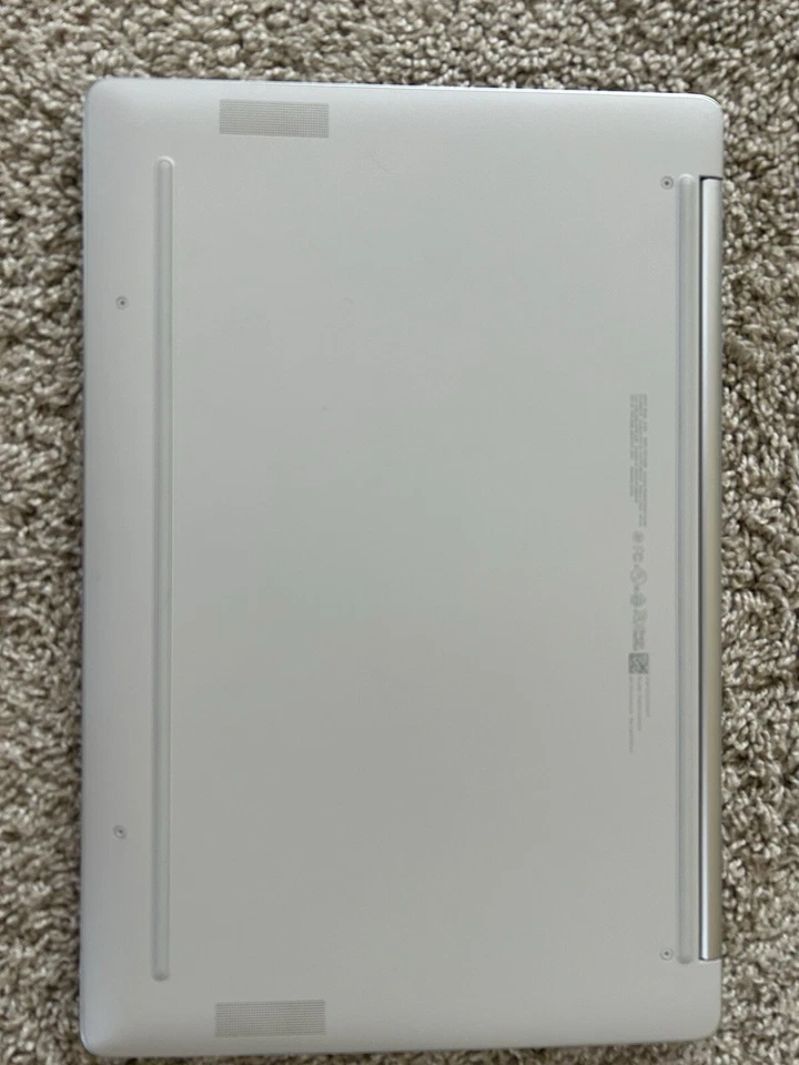 Hp Chromebook 15.6 Inch 128 Gb (Rarely Used) With Box And Charger - Image 4 of 4