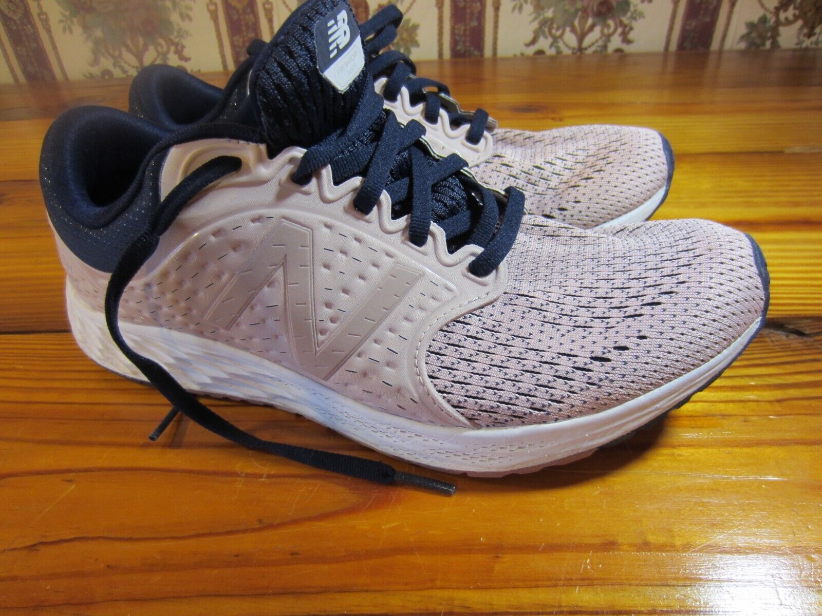 New Balance Fresh Foam V4 Women&#039;s Size 9.5 Running Shoes EUC no insoles eBay
