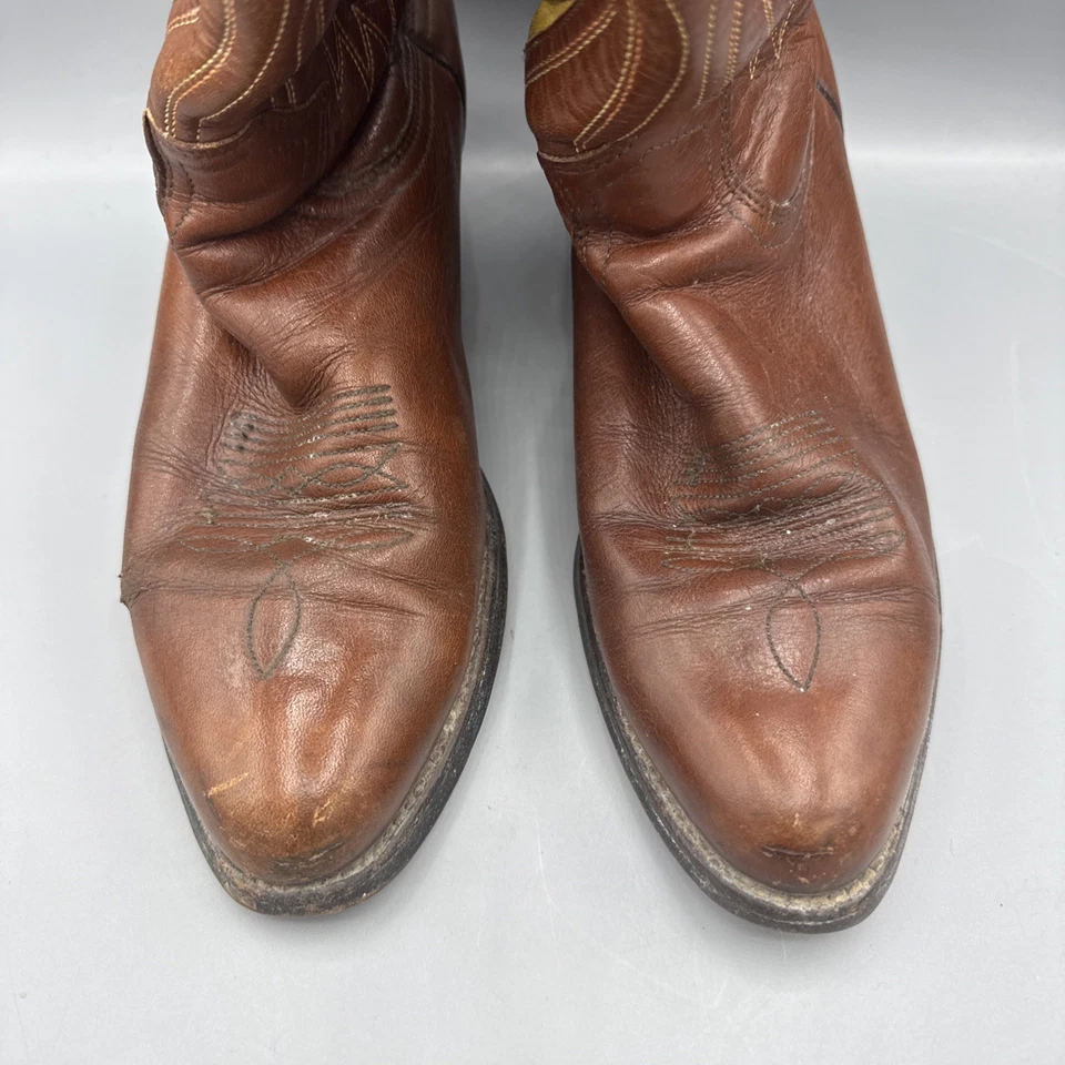 Botas Frye Cowboy Western Couro EUA Borgonha Boho Vintage Anos 70 Anos 80 8,5 B - Imagem 2 de 4