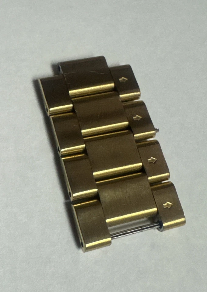 One LINK Only. For Invicta 38134 Venem Tritnite Gold Tone Men's Watch - Image 2 of 4