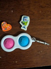 Fat Brain Toys Simpl Dimpl Simple Dimple, Green  Purple Popping Fidget Keychain
