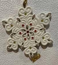 LENOX 2019 Annual GEMMED SNOWFLAKE ORNAMENT Orange Jeweled