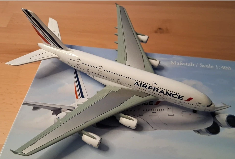 Air France Airbus A380 Flugzeugmodell im Maßstab 1/400 - wie neu - Bild 1 von 1