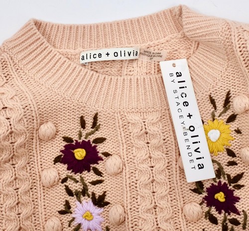New ALICE + OLIVIA Enid sweater sz S pink floral embroidered pompom - Picture 3 of 10