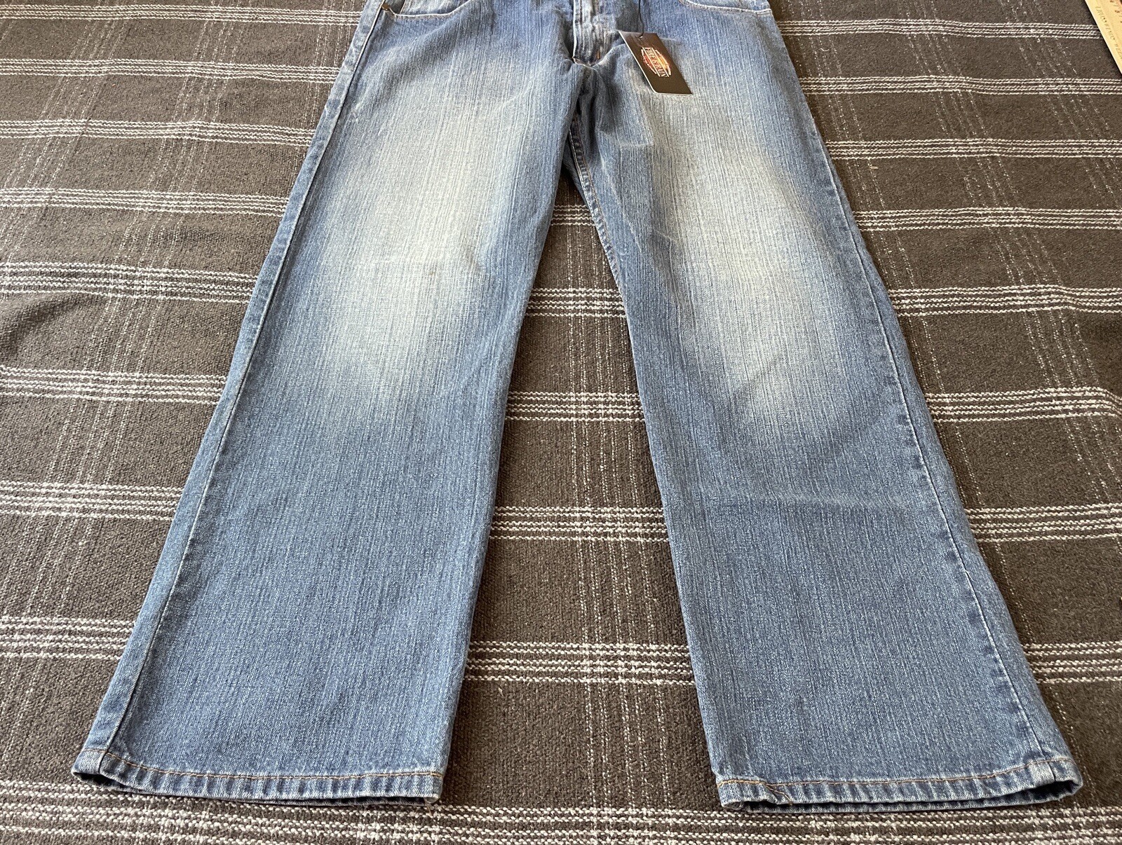 Picture 3 of 19