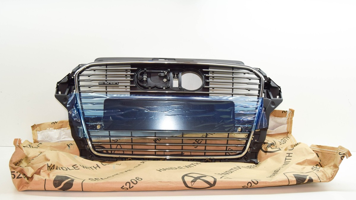 AUDI A3 Sportback 8V Radiator Grille 8V4853597N 3FZ 8V4853597N3FZ