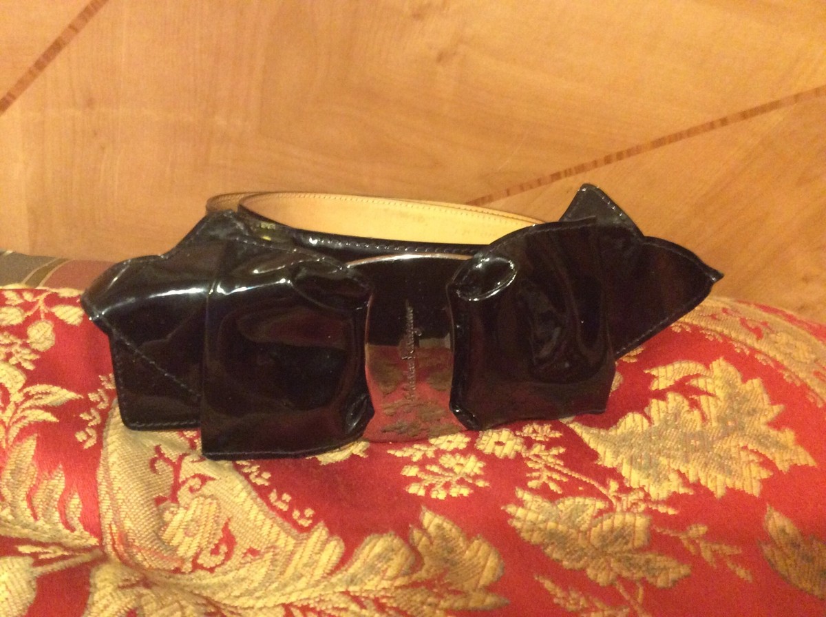 ICONIC RARE Signature GORGEOUS Salvatore Ferragamo BLACK  display picture 1