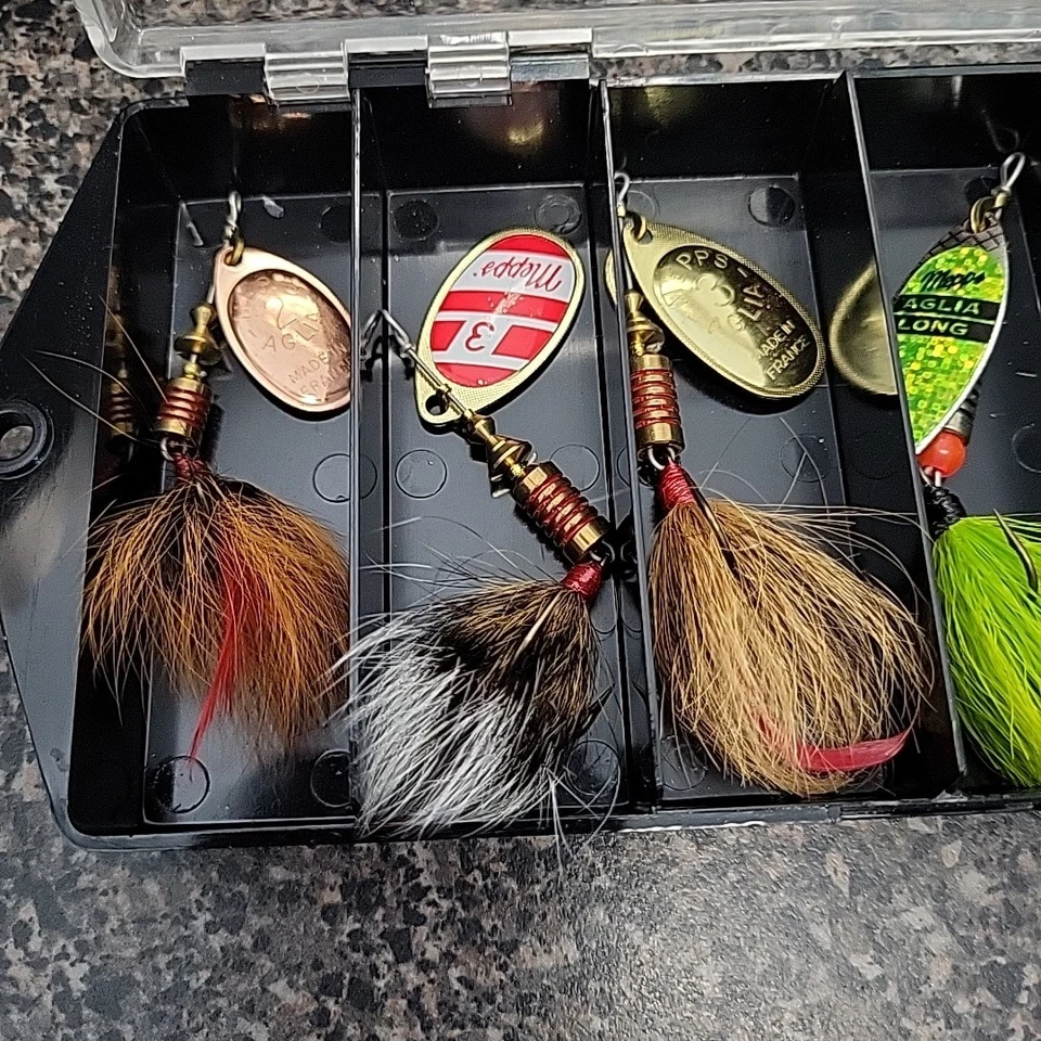 ¡Nuevo! VINTAGE Mepps Killer Kit Spinners Ganchos Señuelos 6 piezas Pesca en Caja Original Foto 3 de 4