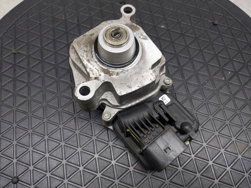 2012-2015 BMW X1 Transfer Case Actuator Shift Motor AWD Foto 3 de 4