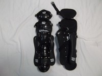 Wilson A3425 13basebal/softball Leg Guards Wilson A3425 13basebal/softball Leg Guards