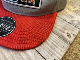 Bioworld Original Snapback Nintendo NES Controller Cap Hat Gray Red