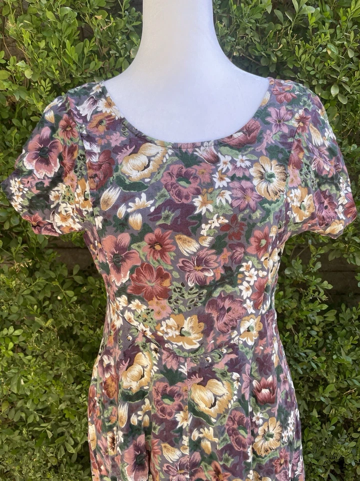 Vestido ajustado floral púrpura talla 5/6 ama de casa línea Chorus vintage hecho en EE. UU. Foto 4 de 4