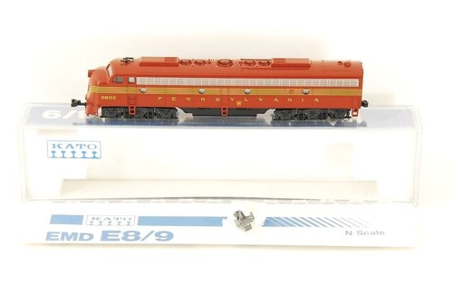 KATO N-Scale 176-256 EMD E8/9・A Pennsylvania Railroad PRR #5802 made in JAPAN - Picture 2 of 17