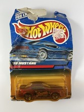 Hot Wheels ‘99 Ford Mustang 098 Mattel Wheels 1:64 Scale Die Cast 2000 27065