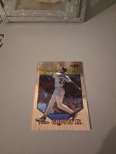 Ken Griffey Jr- Baseball Card  Bowman's Best-#86 Best Performers -1999