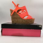LADIES SIZE 8 CHARLOTTE RUSSE TISA-H NEON CORAL STRAPPY 5" WEDGE SHOES BOXED — photo 2