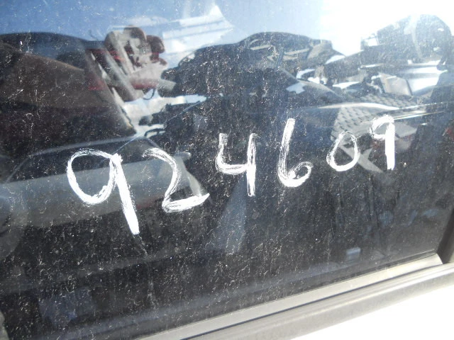 Bote de carbón de vapor de combustible Isuzu Rodeo 2001 Foto 3 de 4