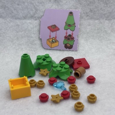 LEGO Advent Calendar 2022, Friends (Day 20) - Christmas Tree and Present
