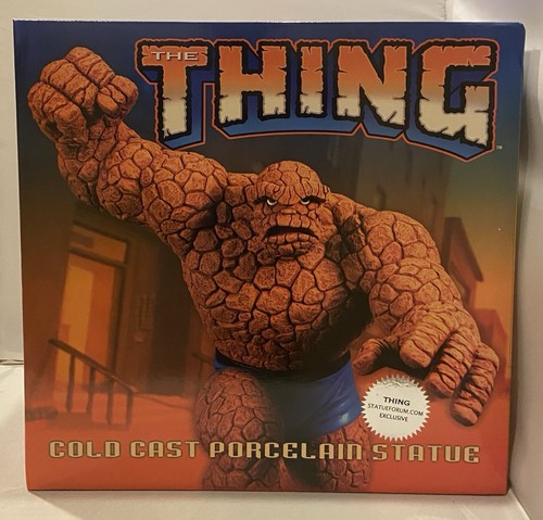 The Thing Hard Hero Statues Jump Suit & Classic Fantastic Four AP #4 New! - Picture 12 of 23
