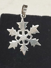 Pretty Sterling Silver 925 Snowflake Pendant